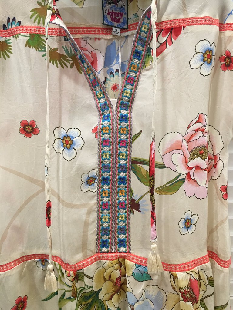 JOHNNY WAS Sakuru Paise Short Sleeve Top with Embroidery