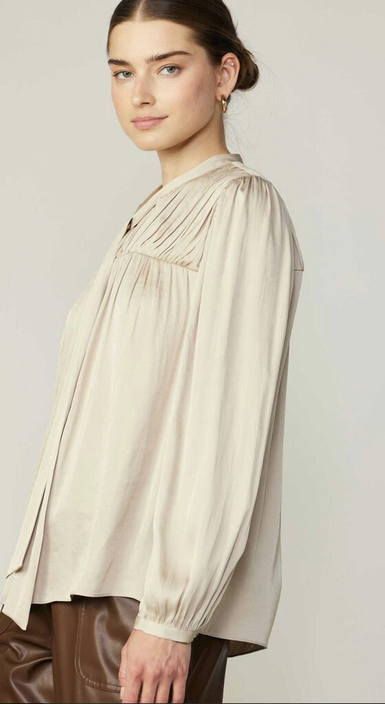 CURRENT AIR Ecru Long Sleeve Self Tie Pleated Blouse Top