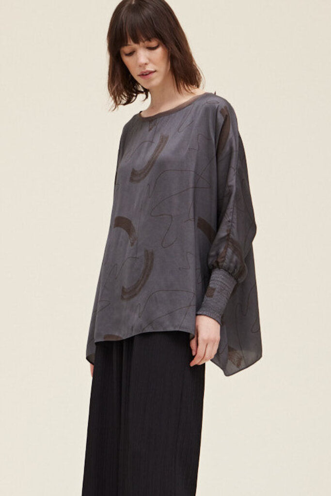 Grade & Gather Slate Abstract Print Long Sleeve Tunic Top