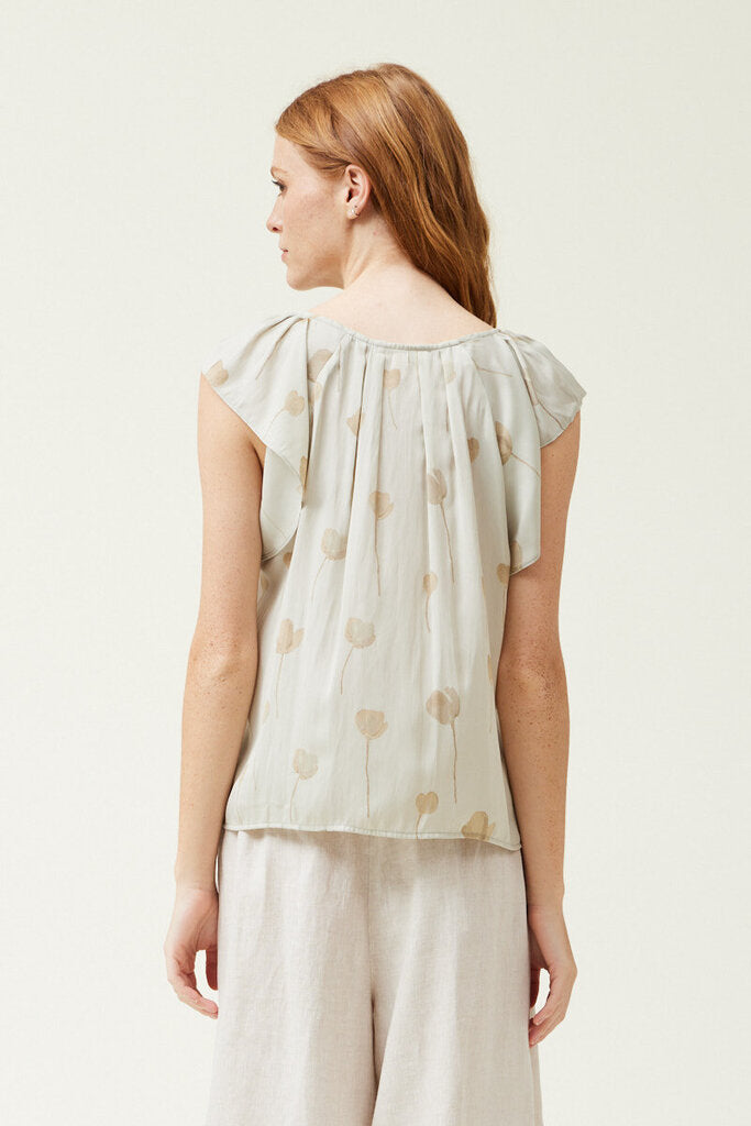 GRADE & GATHER V-neck Soft Antique Grey & Flower Print Short Sleeve Top