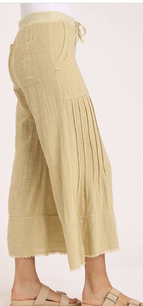 WEARABLES Wide-Leg Cocoon Gauze Crop Pant