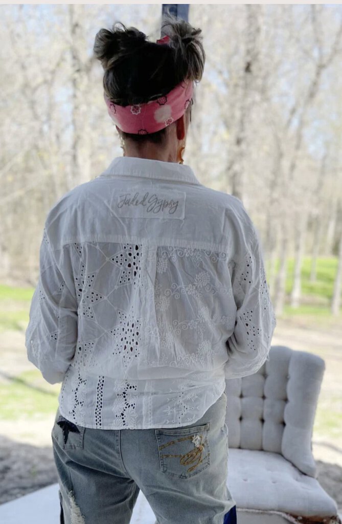 JADED GYPSY White Patch Eyelet Mix it Up Button Up Long Sleeve Top Made in America