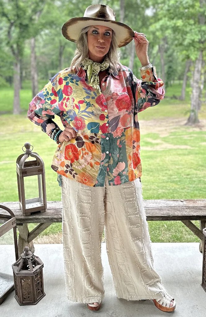 JADED GYPSY Multi Floral Button Down Long Sleeve Gardens Top