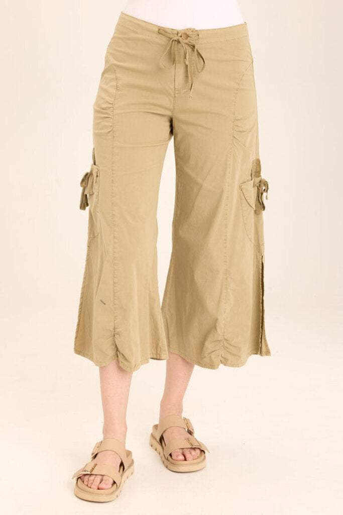 WEARABLES Linwood Sands Cargo Gaucho Crop Pant