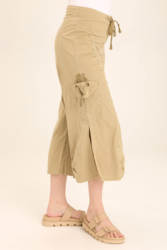 WEARABLES Linwood Sands Cargo Gaucho Crop Pant