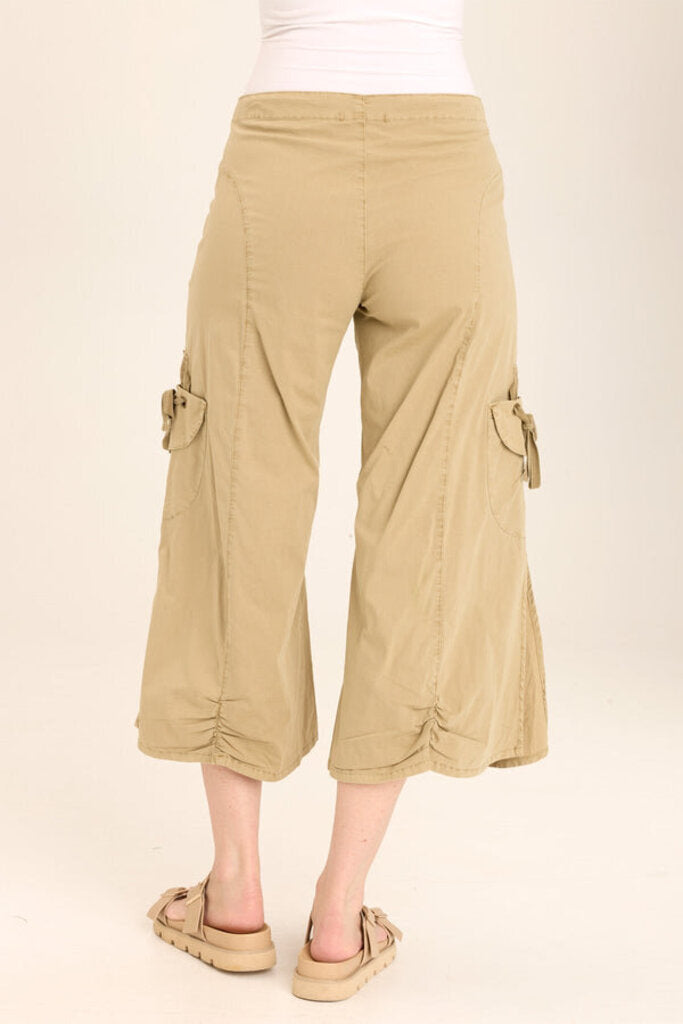 WEARABLES Linwood Sands Cargo Gaucho Crop Pant