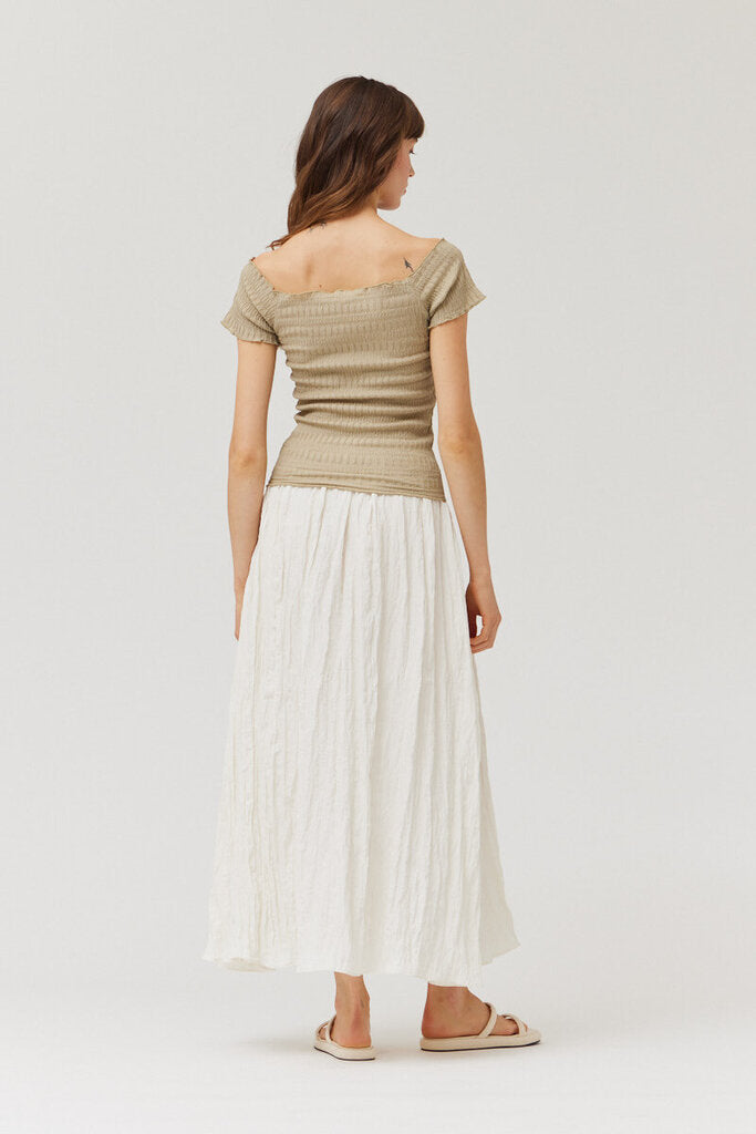 GRADE & GATHER Dry Sage Short Sleeve Stretch Top