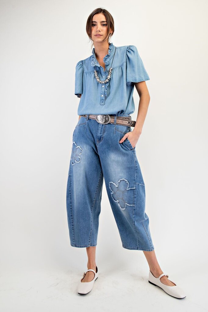 EASEL Flower Patch Detail Barrel Denim Jean