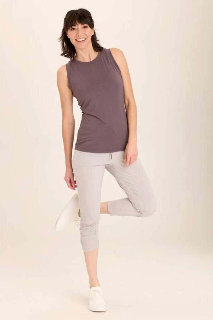 WEARABLES Arctic Aksana Ruched Legging Pant