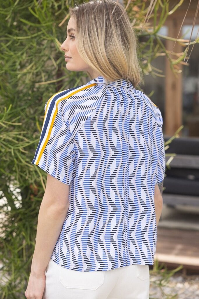 VOY Retro Print with Racer Stripes Short Sleeve Top