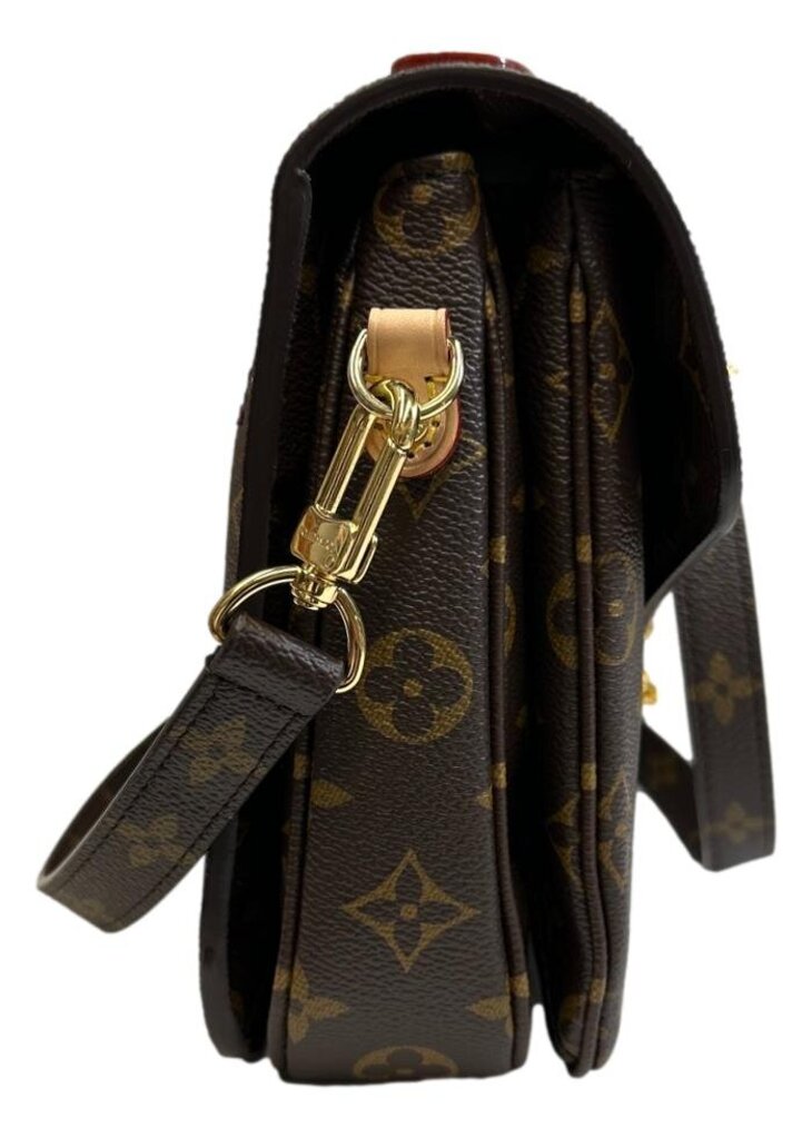 LOUIS VUITTON Pochette Metis Crossbody Bag