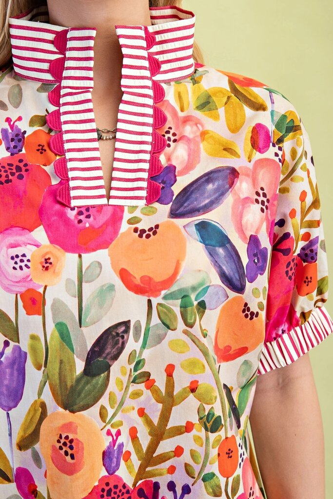 GIGIO Short Sleeve Cream and Multi Bright Floral Top