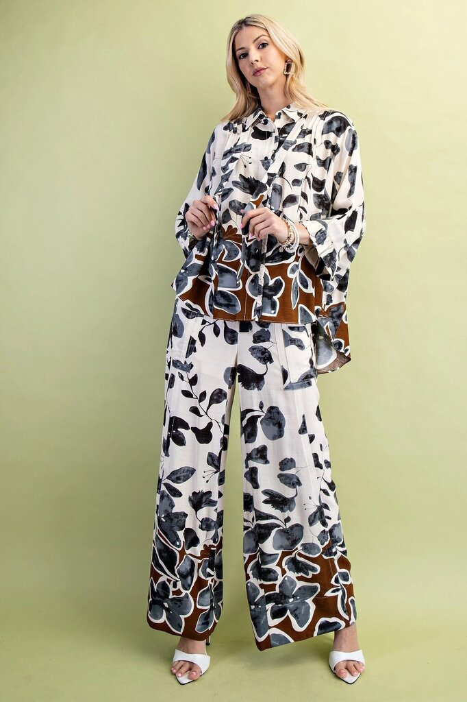 GIGIO Cream and Charcoal Mix Leaf Print Button Down Mid Sleeve Top