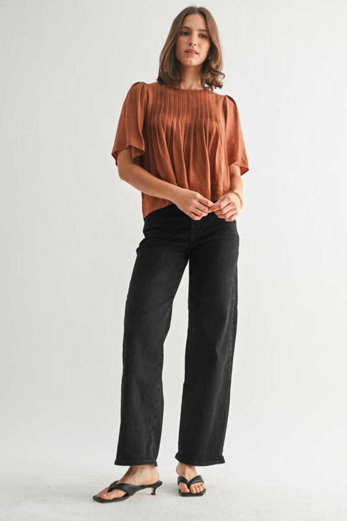 FUN2FUN Cinnamon Short Sleeve Pintuck Top