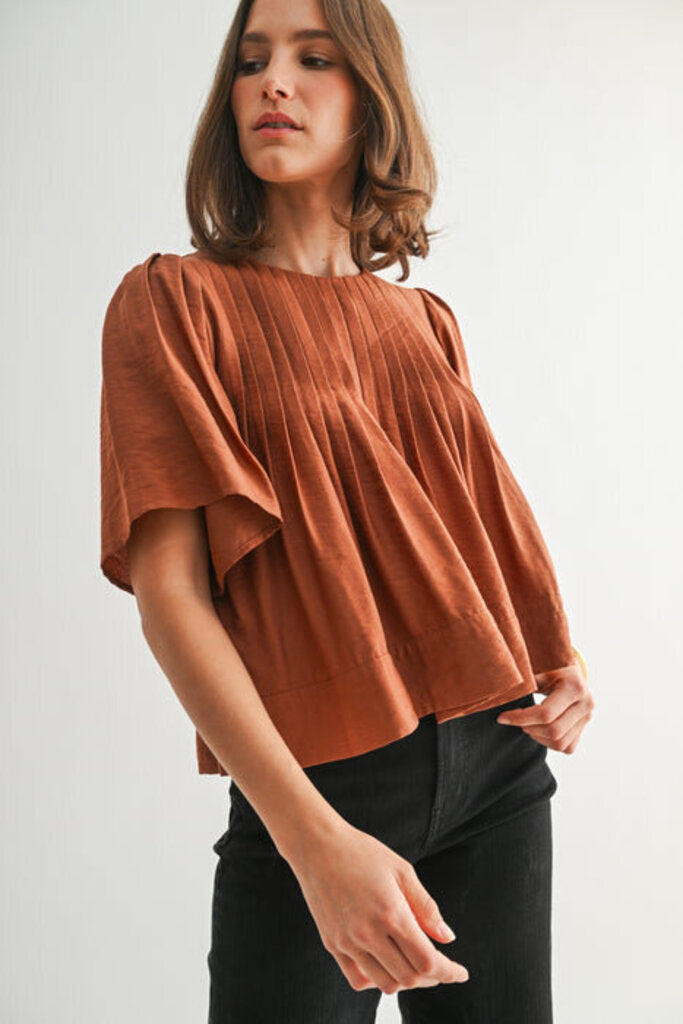 FUN2FUN Cinnamon Short Sleeve Pintuck Top