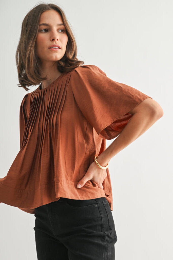 FUN2FUN Cinnamon Short Sleeve Pintuck Top