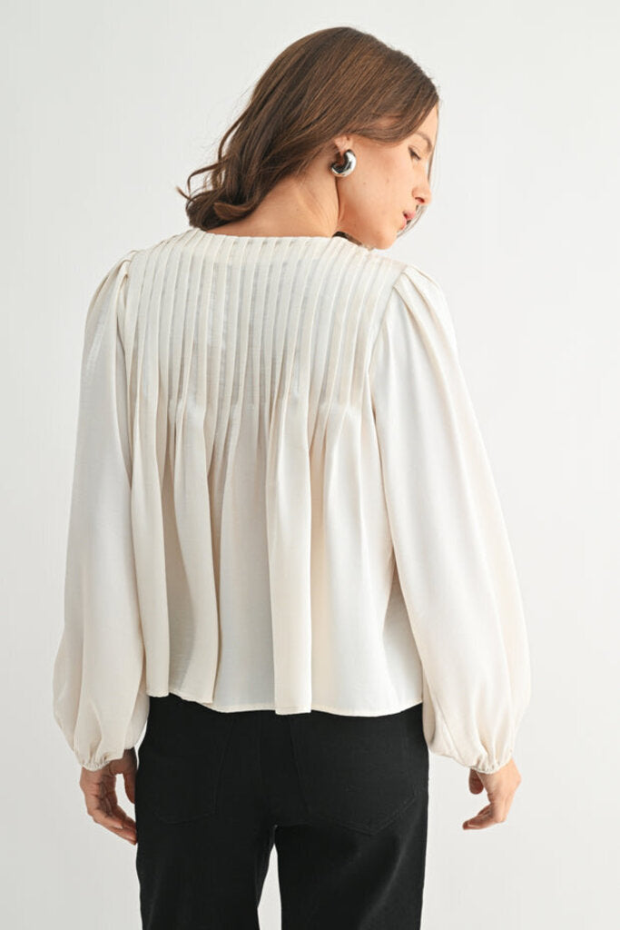 FUN2FUN Ivory Long Sleeve Pentucking Blouse Top