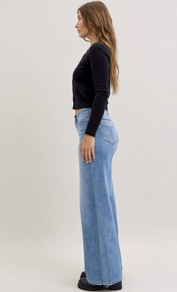 JUDY BLUE Mid Rise Wide Leg Retro Jean