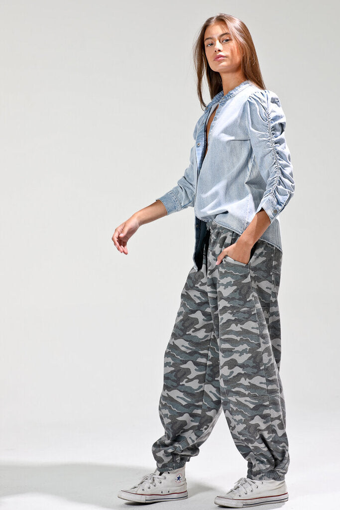 NoaBoa Stonewash Light Cotton Denim Shirring Sleeve Top