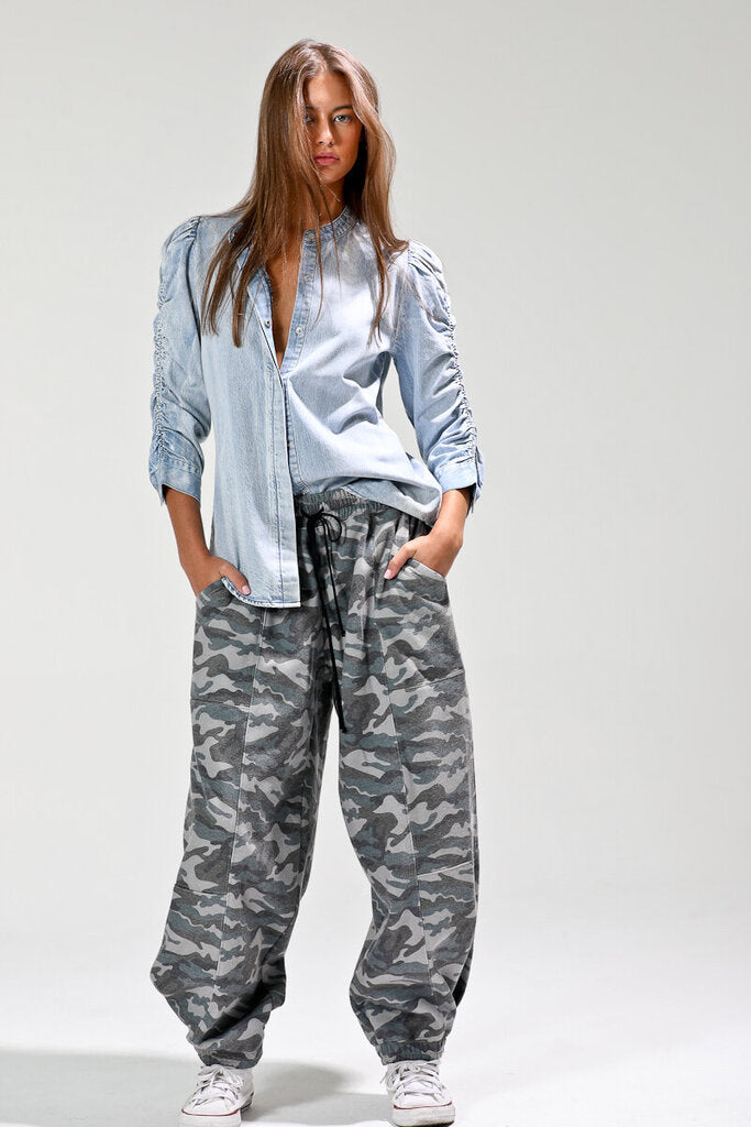 NoaBoa Stonewash Light Cotton Denim Shirring Sleeve Top