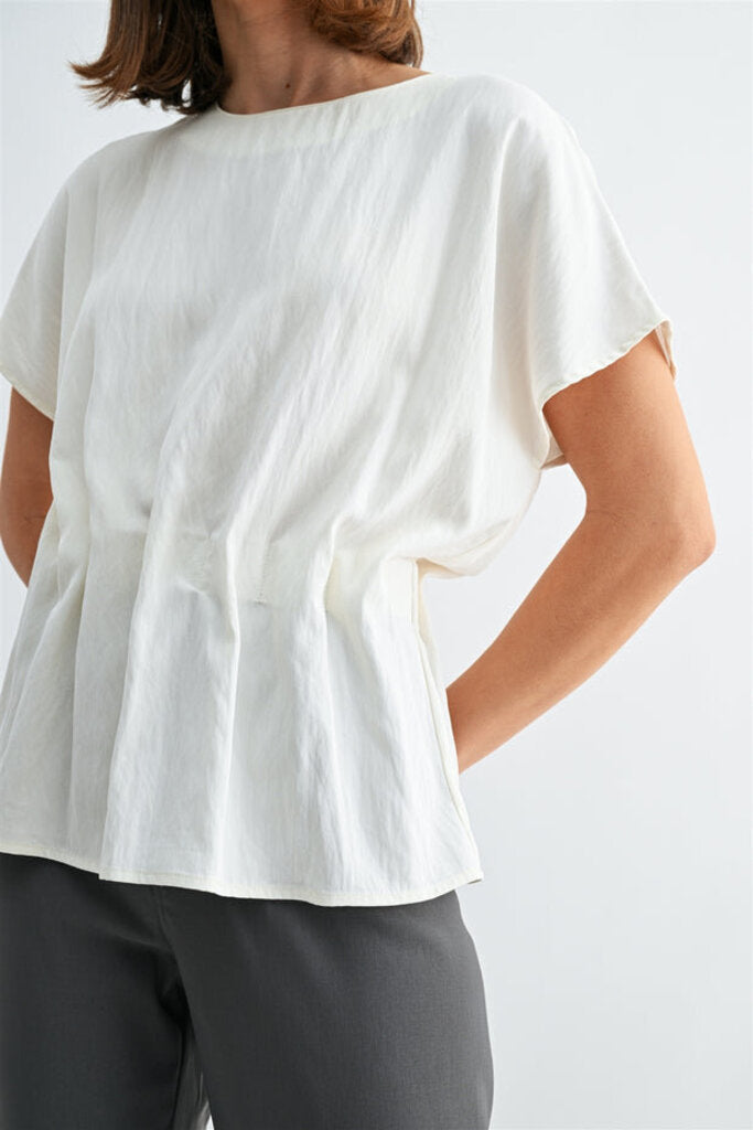 FUN2FUN Cream Short Sleeve Pleated Top