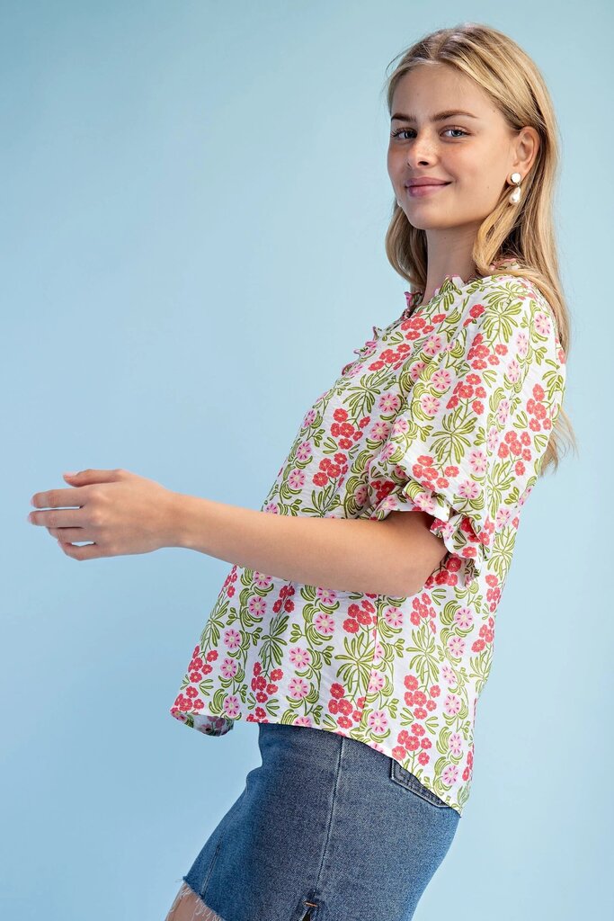 GIGIO Cream with Green and Pink Floral Short Sleeve Top
