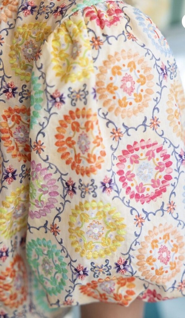 VOY Cream and Multi Embroidered Puff Short Sleeve Top