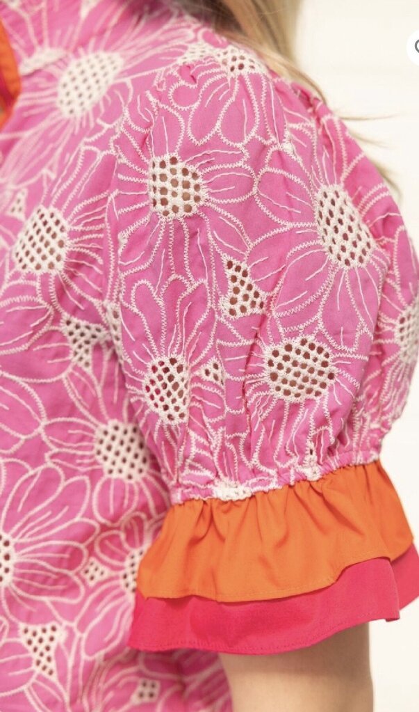 VOY Pink and Cream Embroidery Short Sleeve Top