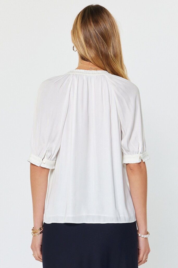 CURRENT AIR White Short Sleeves V-neck Top