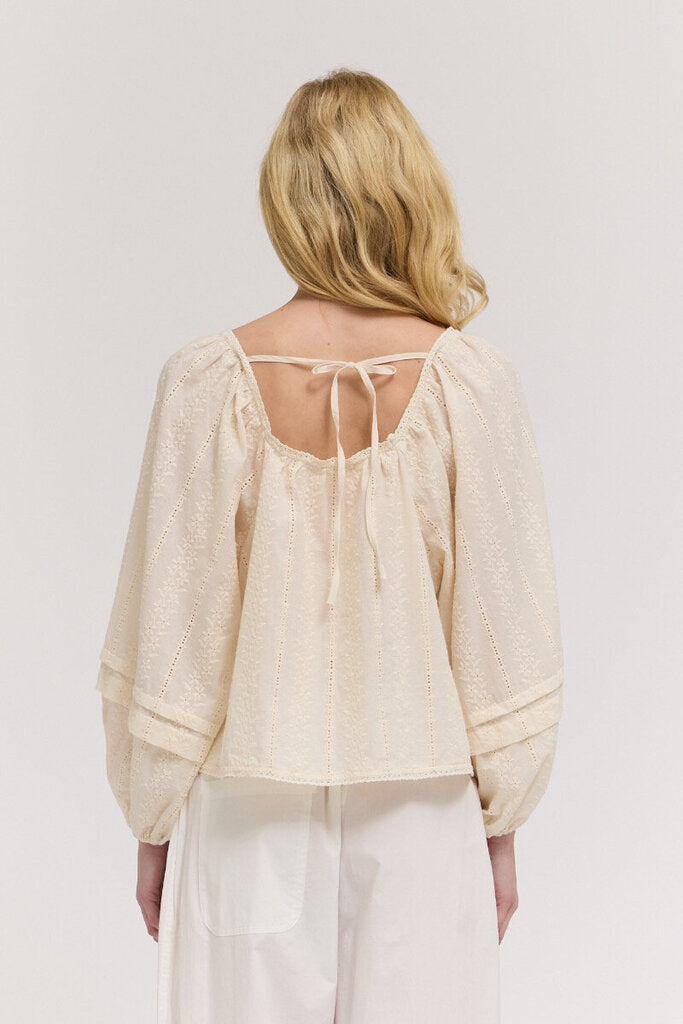 GRADE AND GATHER Cream Embroidered Long Sleeve Top