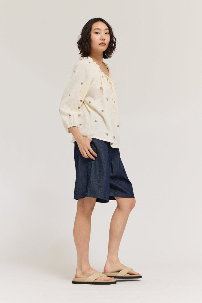 GRADE & GATHER Cream Long Sleeve Gauze with Floral Embroidery Top
