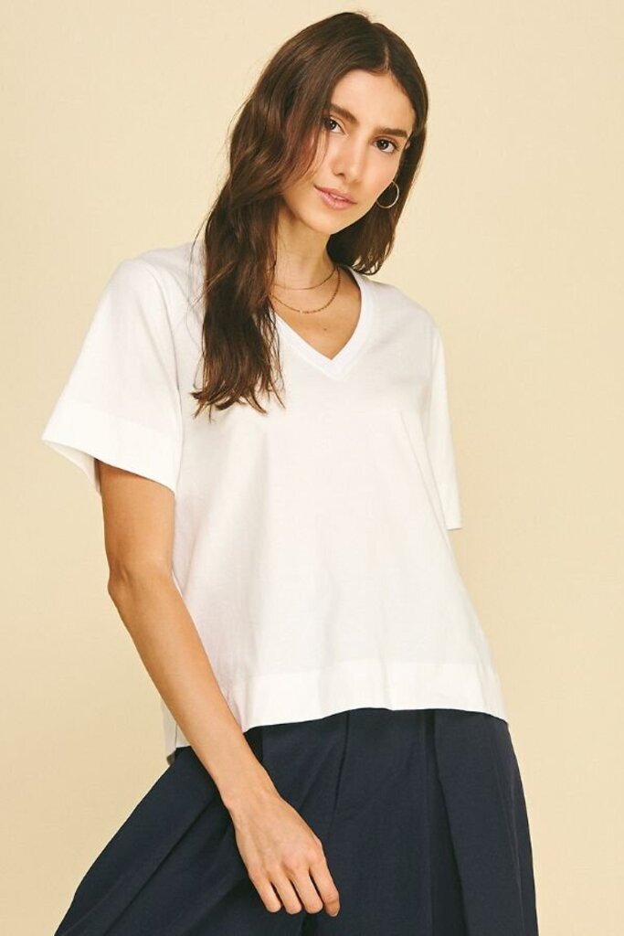 PINCH White Classic V-neck Cotton Top