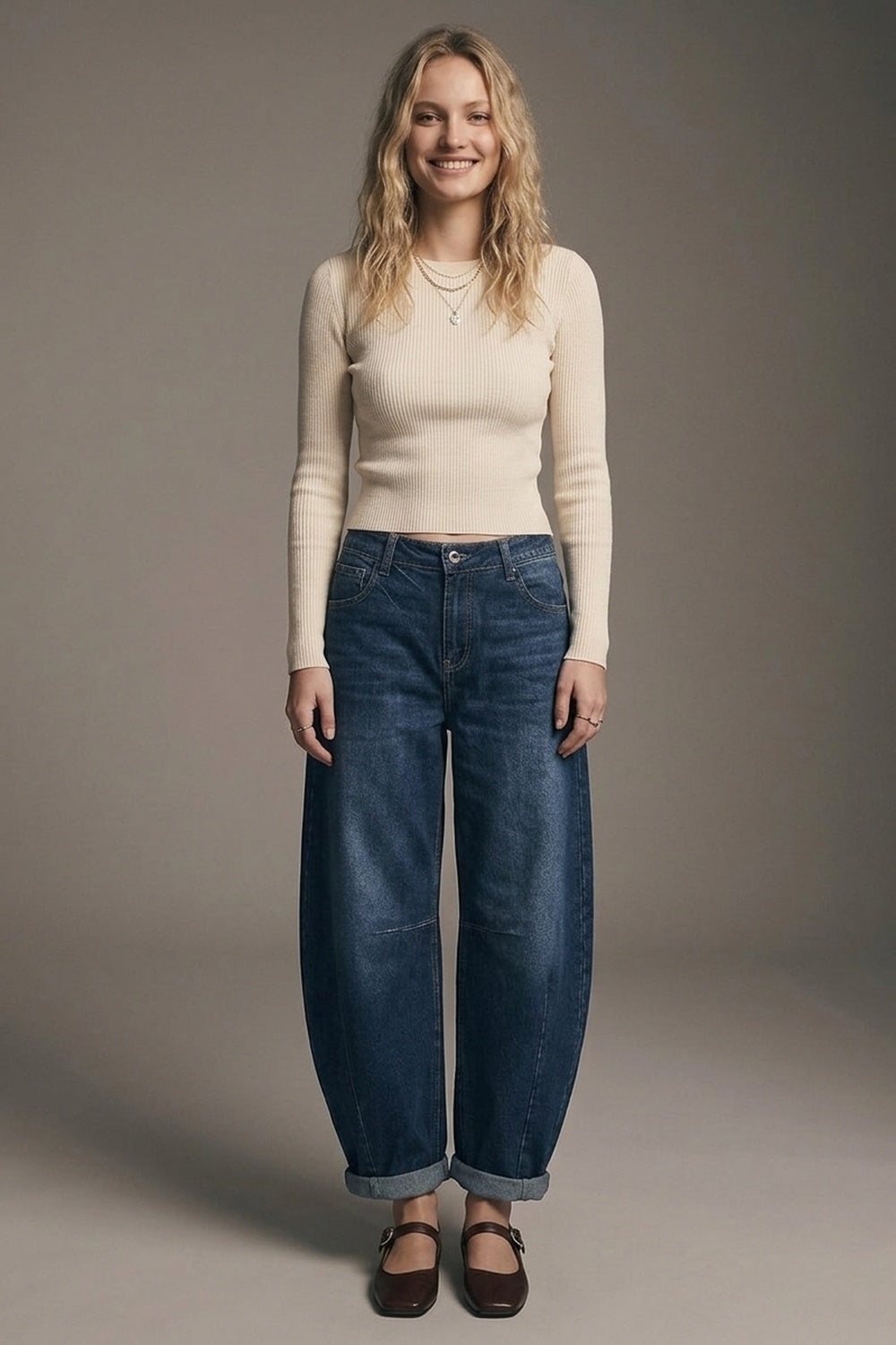 Barrel jeans with balloon-style knee seam detail