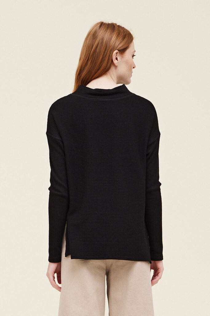 Grade & Gather Black Ribbed Long Sleeve Knit Top