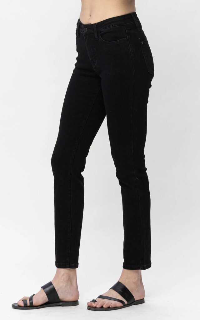 JUDY BLUE MID-RISE BLACK SLIM DENIM JEAN