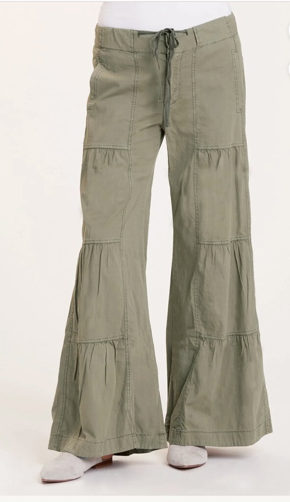XCVI Olive Terraced Ruched Wide leg Pant