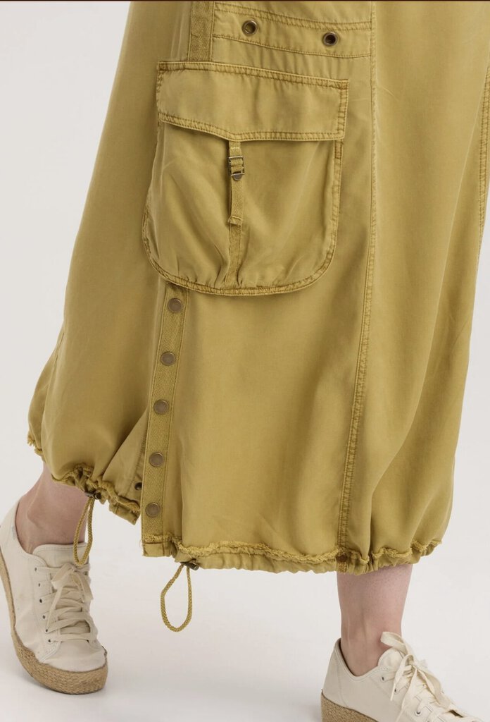 XCVI Faded Lime Banded Leslyn Cargo Pocket Skirt