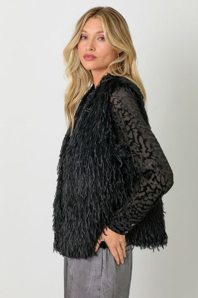 MYSTREE SLEEVELESS BLACK SHAGGY VEST