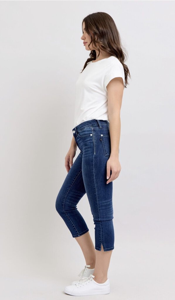 JUDY BLUE DARK WASH CAPRI JEAN