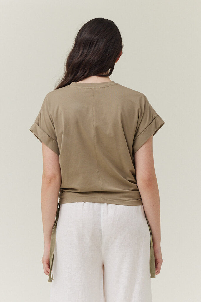 GRADE & GATHER Sage Short Sleeve with Side Scrunch Top