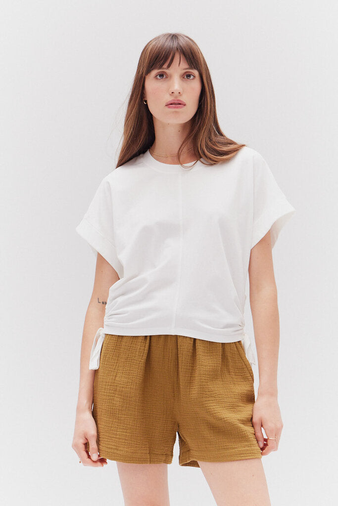 GRADE & GATHER White Short Sleeve with Side Scrunch Top