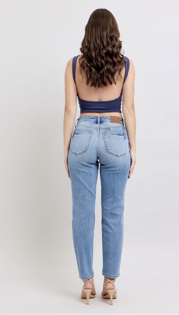 JUDY BLUE Mid-Rise Vintage Wash Slim Fit Jean