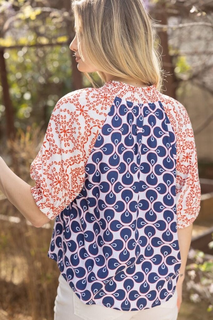 VOY White & Mixed Print Puffed Short Sleeve Top
