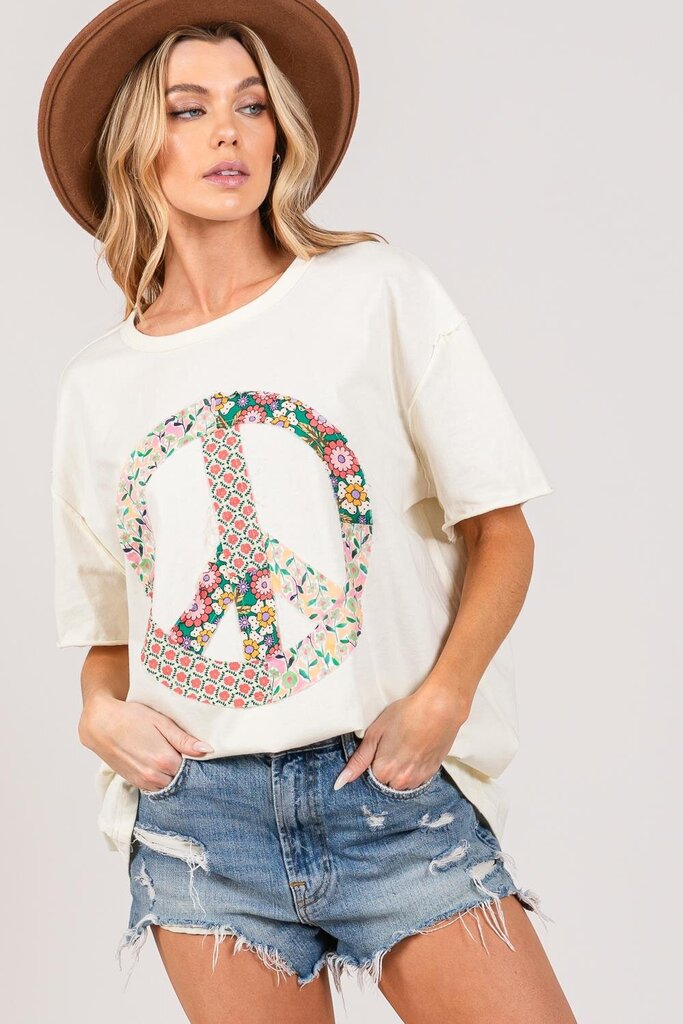 SAGE & FIG Cream Short Sleeve Multi Floral Peace Applique Cotton Top