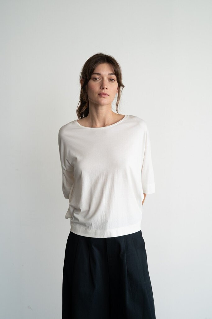 ELLE GREY White Round Neck Top