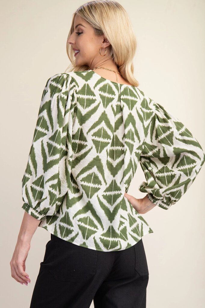 GIGIO Olive and Cream Mid Sleeve Printed V-Neck Top