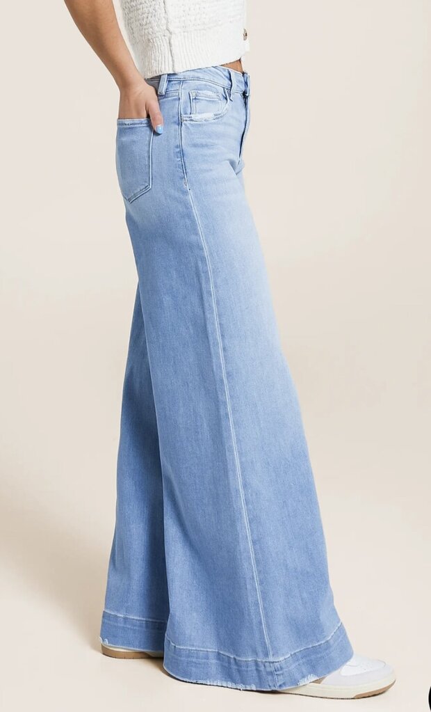 FLYING MONKEY High Rise Ultra Wide Leg Stretch Jean