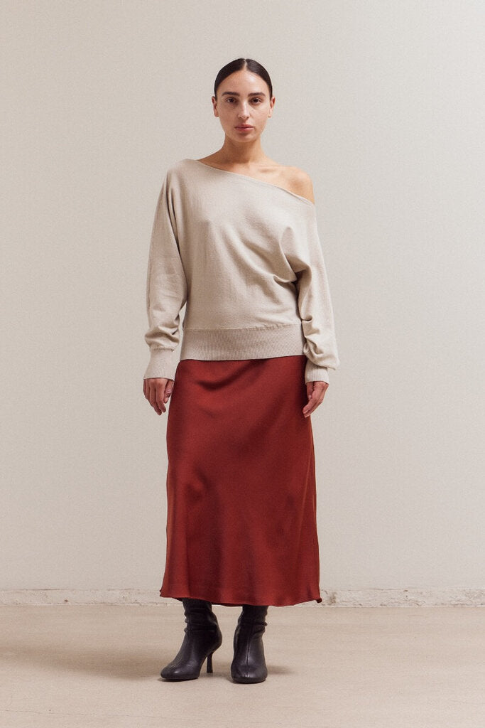 GRADE & GATHER Cream Long Sleeve Banded Bottom Knit Top