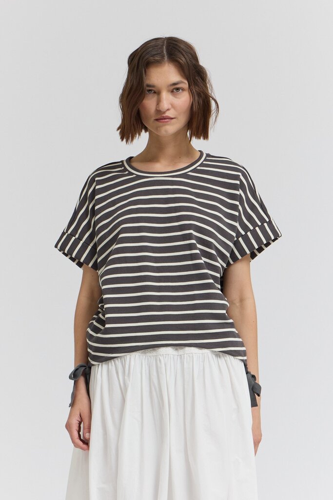 GRADE & GATHER Steel Grey and Cream Scrunch Side Ties Short Sleeve Top