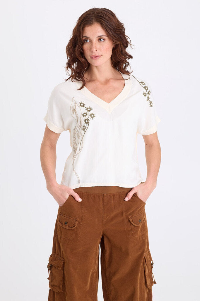 XCVI Hanno Embroidered Cream Twill V-Neck Short Sleeve Top